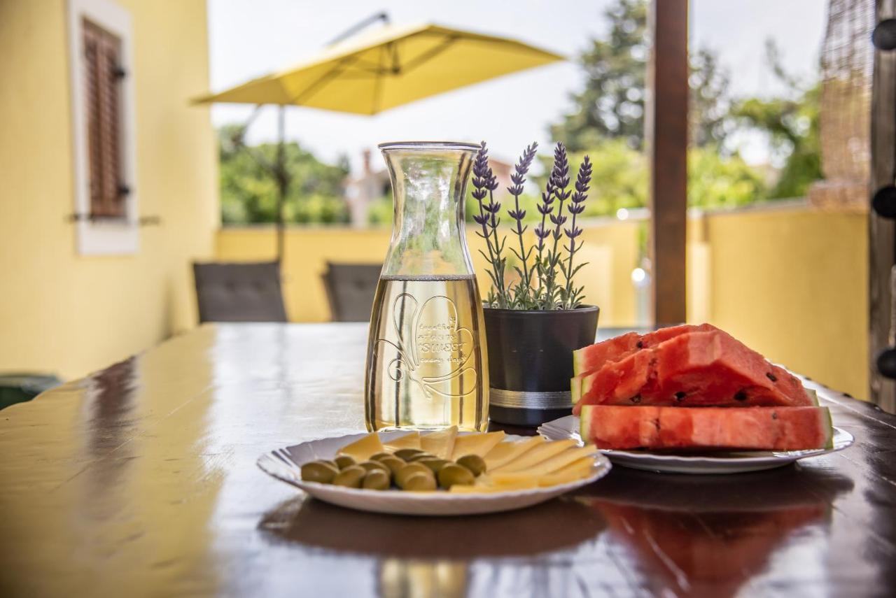 Holiday House Tos-Vila With Heated Pool Vrbnik  Dış mekan fotoğraf