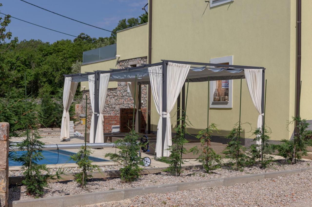 Holiday House Tos-Vila With Heated Pool Vrbnik  Dış mekan fotoğraf