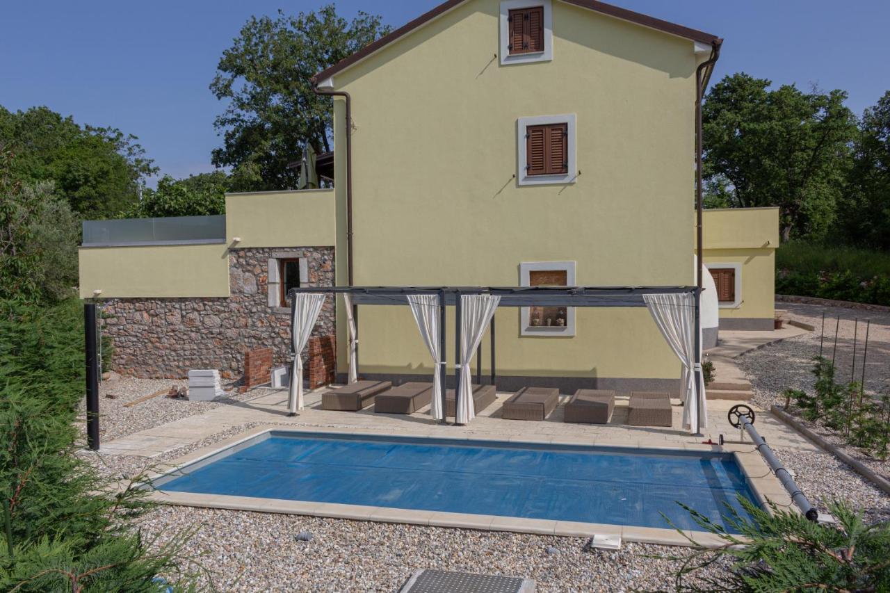 Holiday House Tos-Vila With Heated Pool Vrbnik  Dış mekan fotoğraf